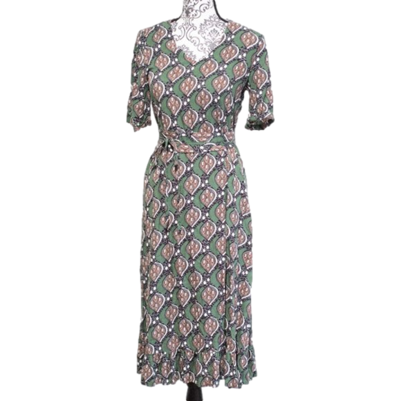 Po Pogoge Dresses & Skirts - Designer (Po Pogode) midi dress in green